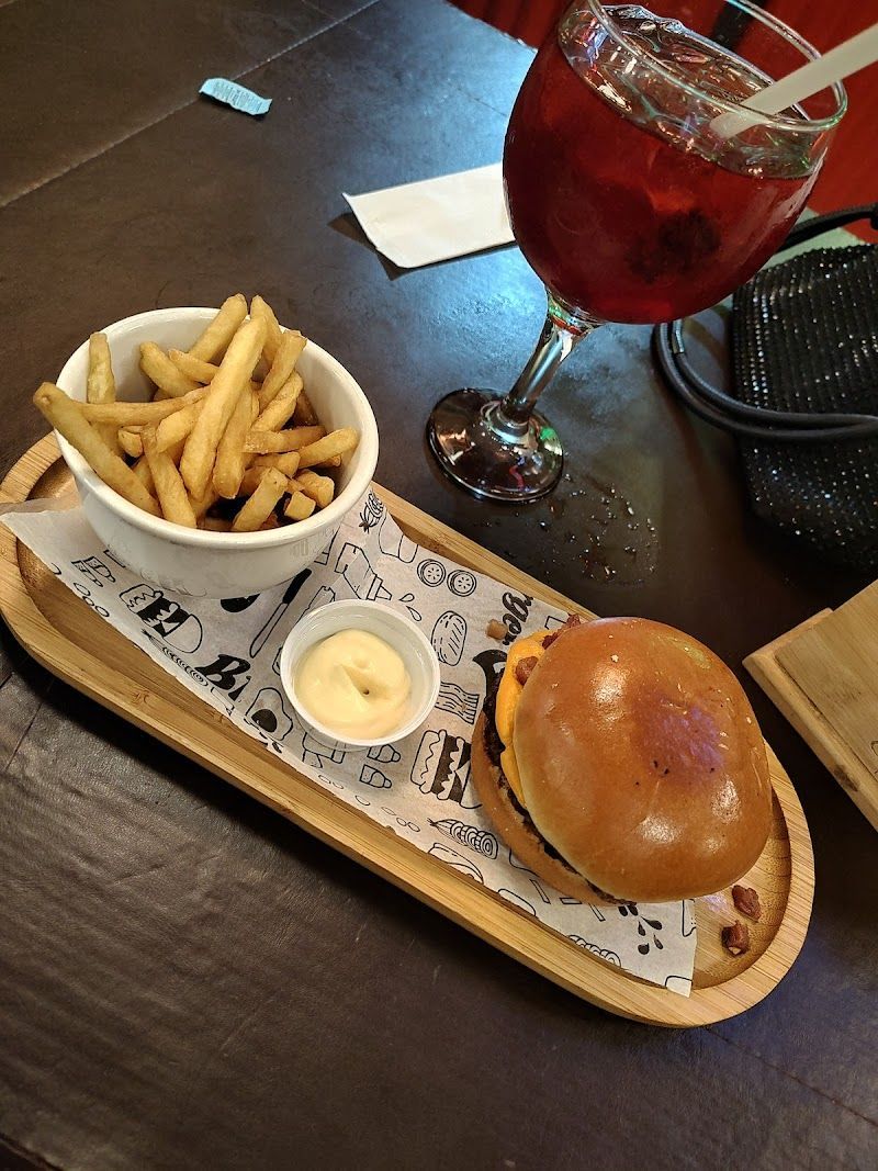 Bahrem Bar