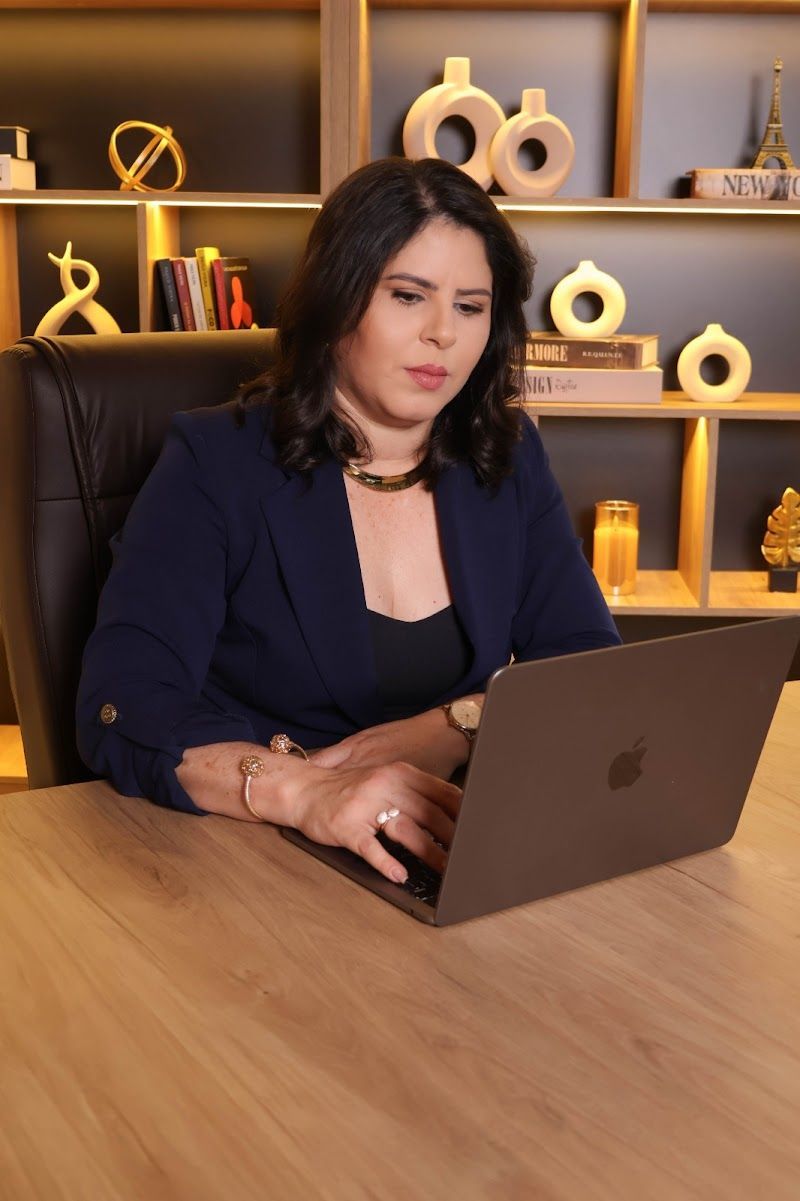Dra. Alessandra Bezerra - Advogada Trabalhista e Previdenciária em Goiânia