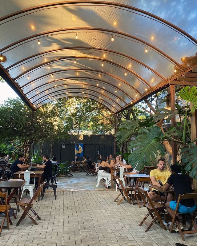 Evoé Café com Livros