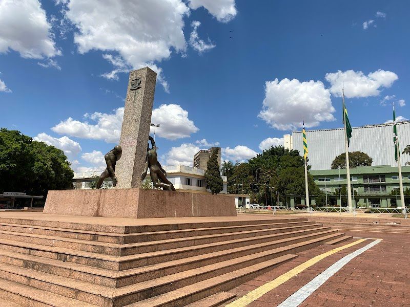 Praça Dr. Pedro Ludovico Teixeira