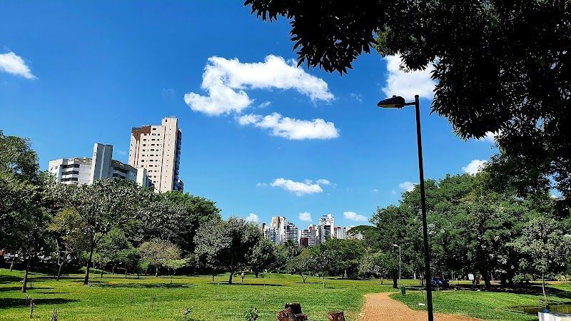 Quiosque do Lago das Rosas